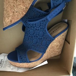 NIB Lucky sandals